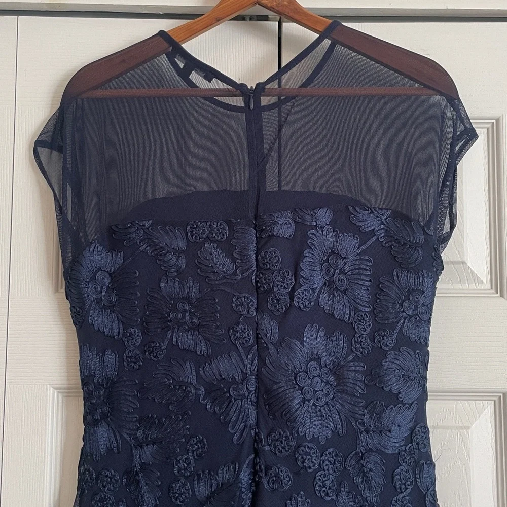 New Marina Cap Sleeve Floral Gown Dress size Medium